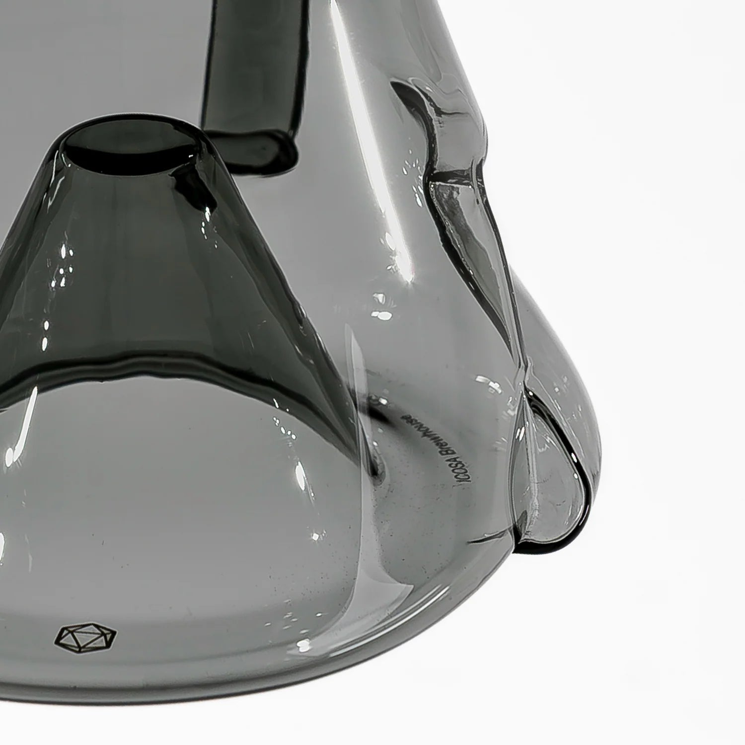 AVENSI WAVE- Cyclone Carafe - Small Black - Entire Goods